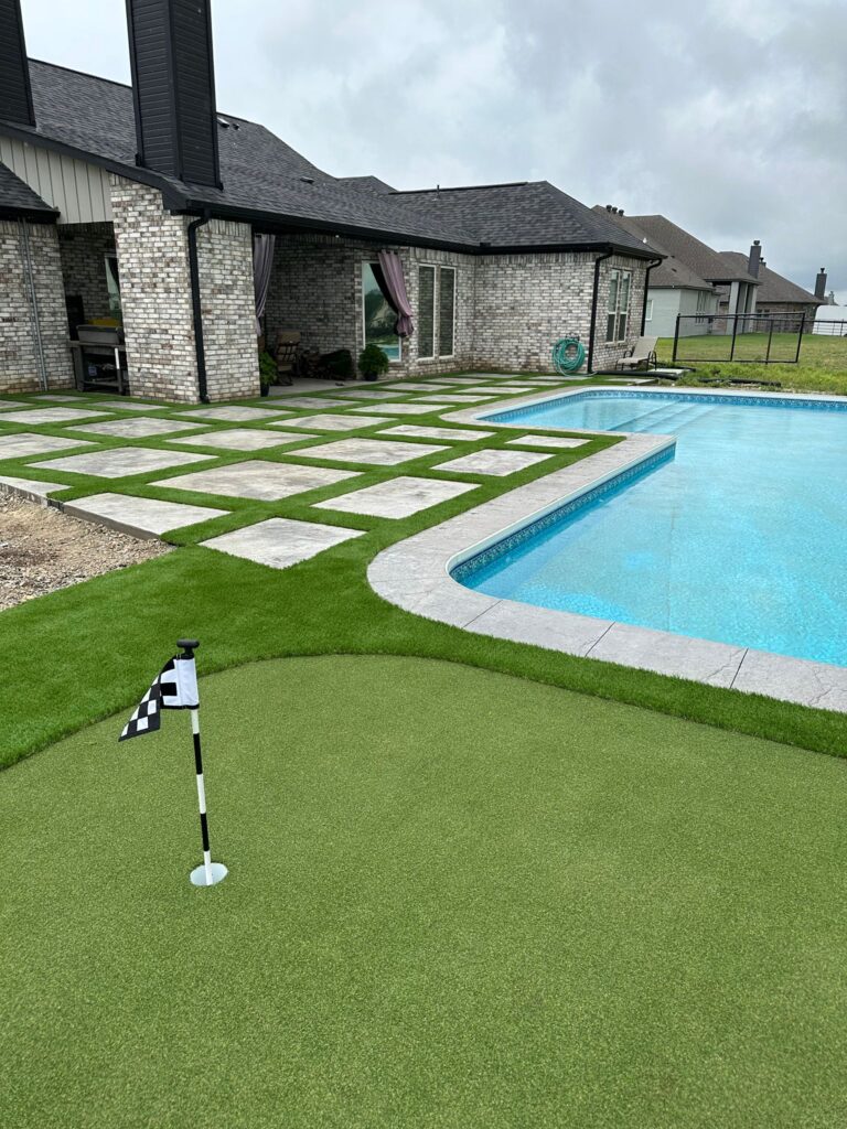 artificial grass pool deck
