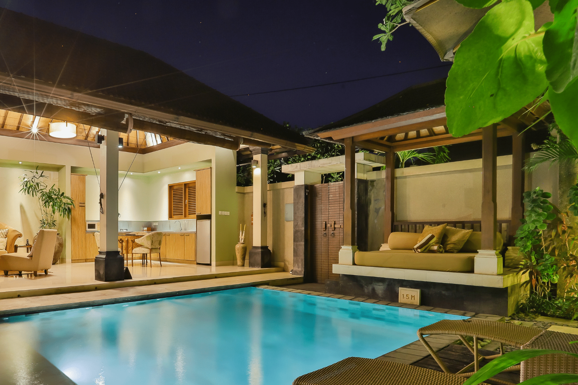 Poolside cabana and outdoor kitchen