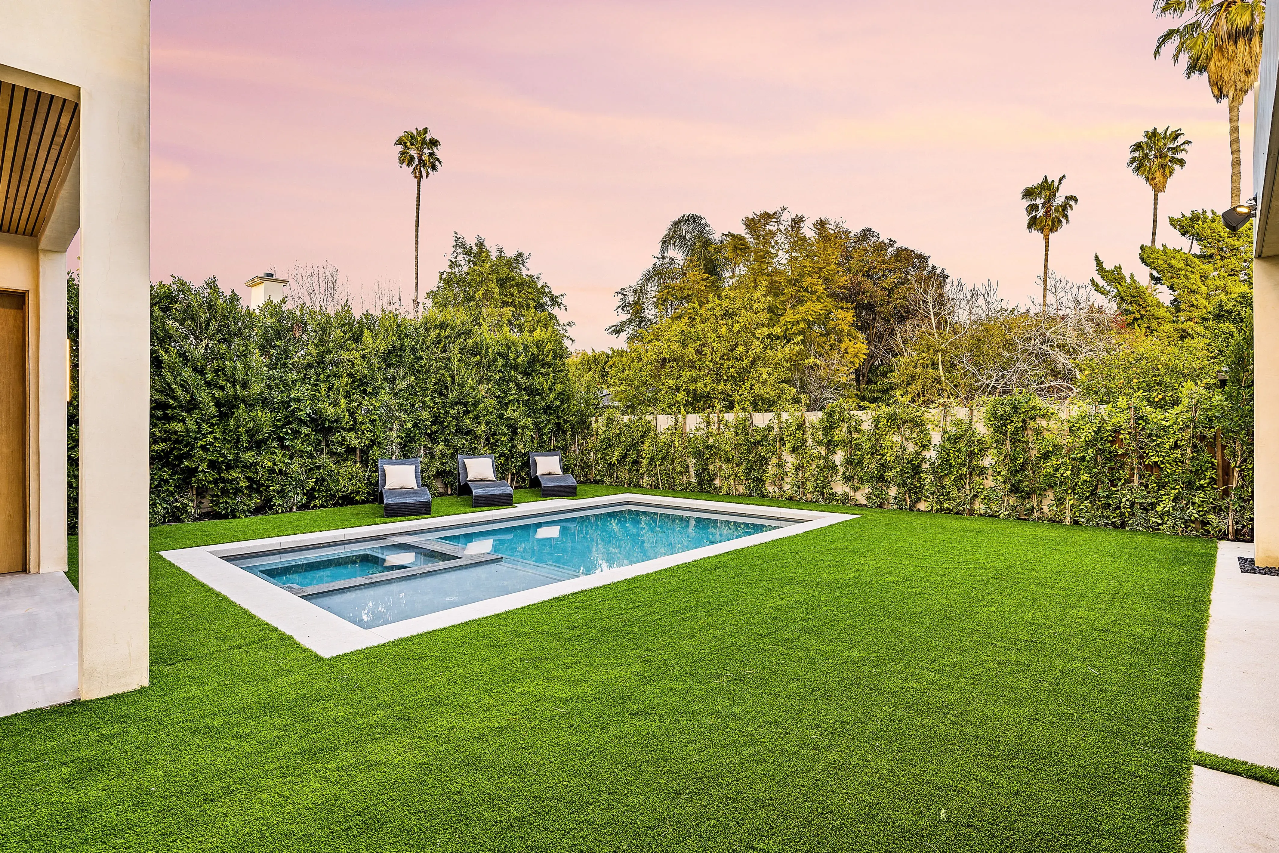 How to Install Turf Around a Pool: The Complete Step-by-Step Guide for a Clean, Safe Backyard Upgrade 2 How to install turf around a pool